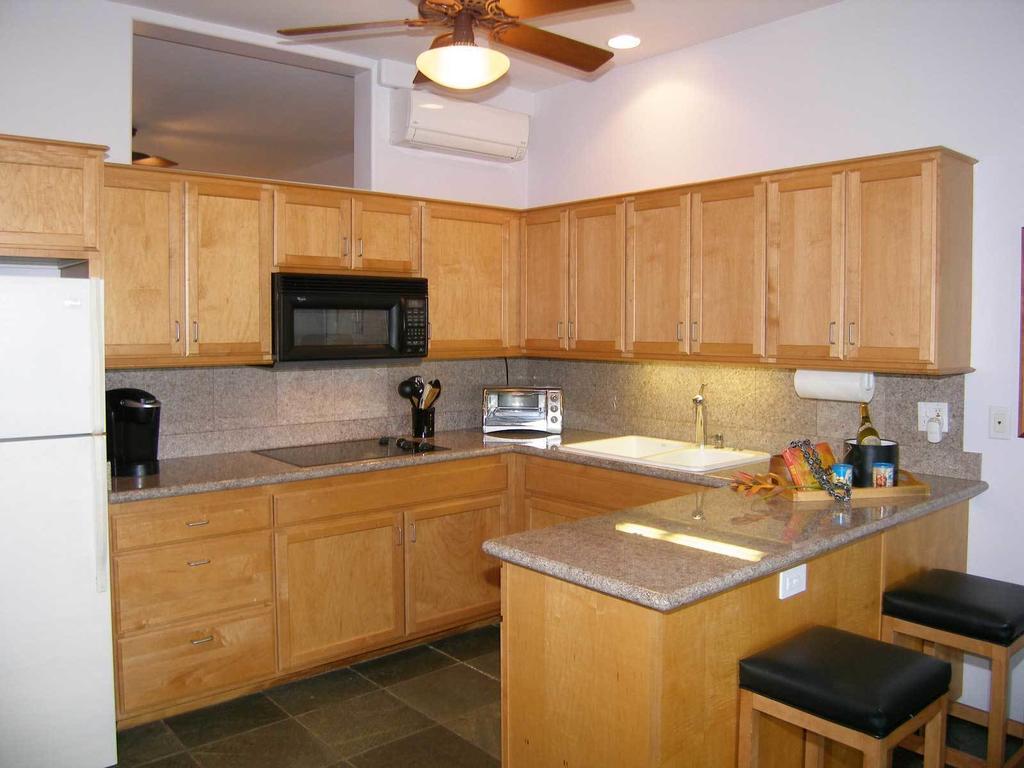 Aloha Aku Inn & Suites Kihei Bilik gambar