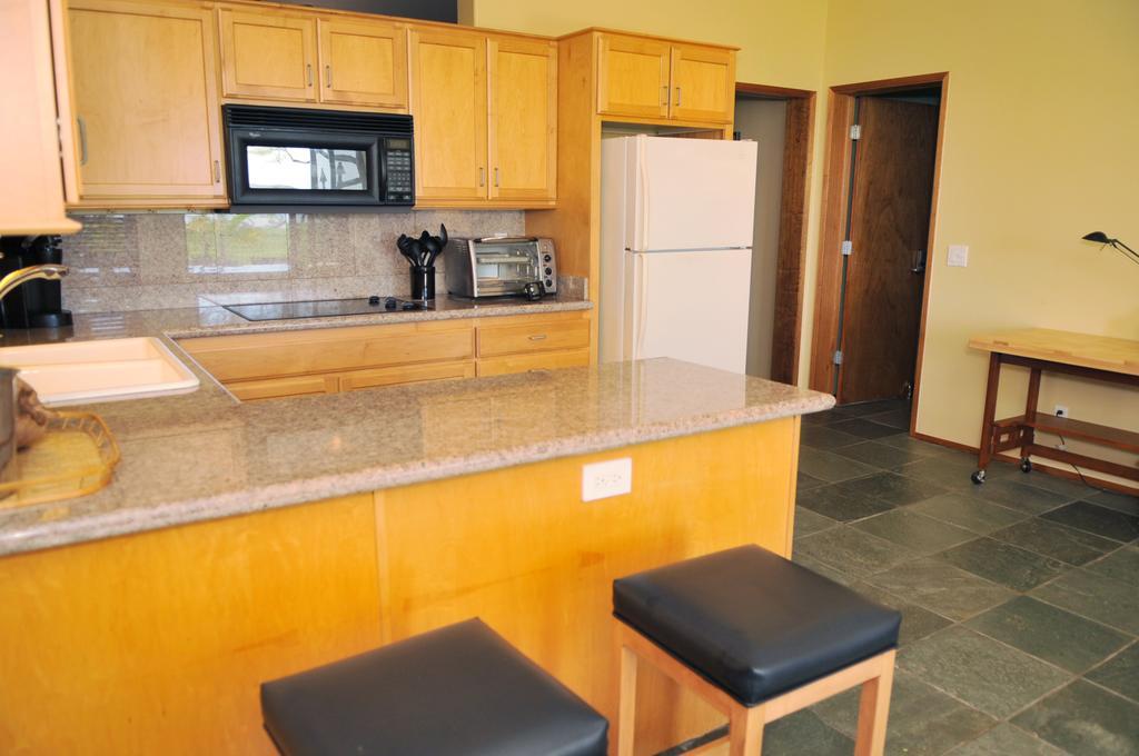 Aloha Aku Inn & Suites Kihei Bilik gambar